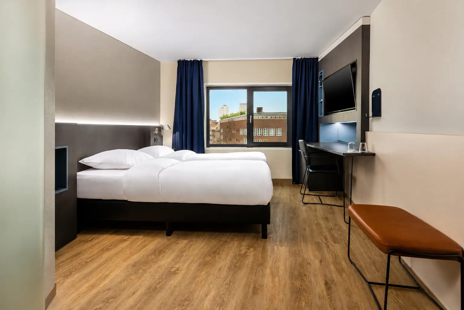DoubleTree by Hilton Rotterdam Centre