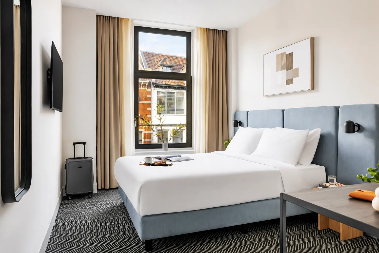 Rose, Sonder Hotel by Marriott Bonvoy